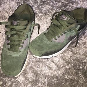 Women's Nike Air Max 90 Sneakers